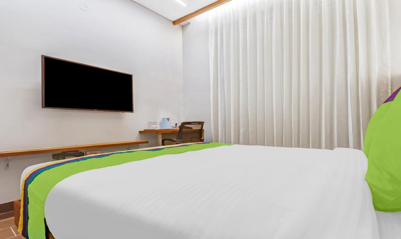 Treebo Trend Hotel 5 Elements Hitech City Hyderabad Eksteriør billede